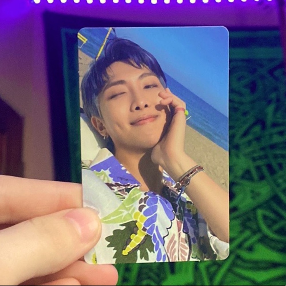 BTS BUTTER: Namjoon Photocard; V- Peaches